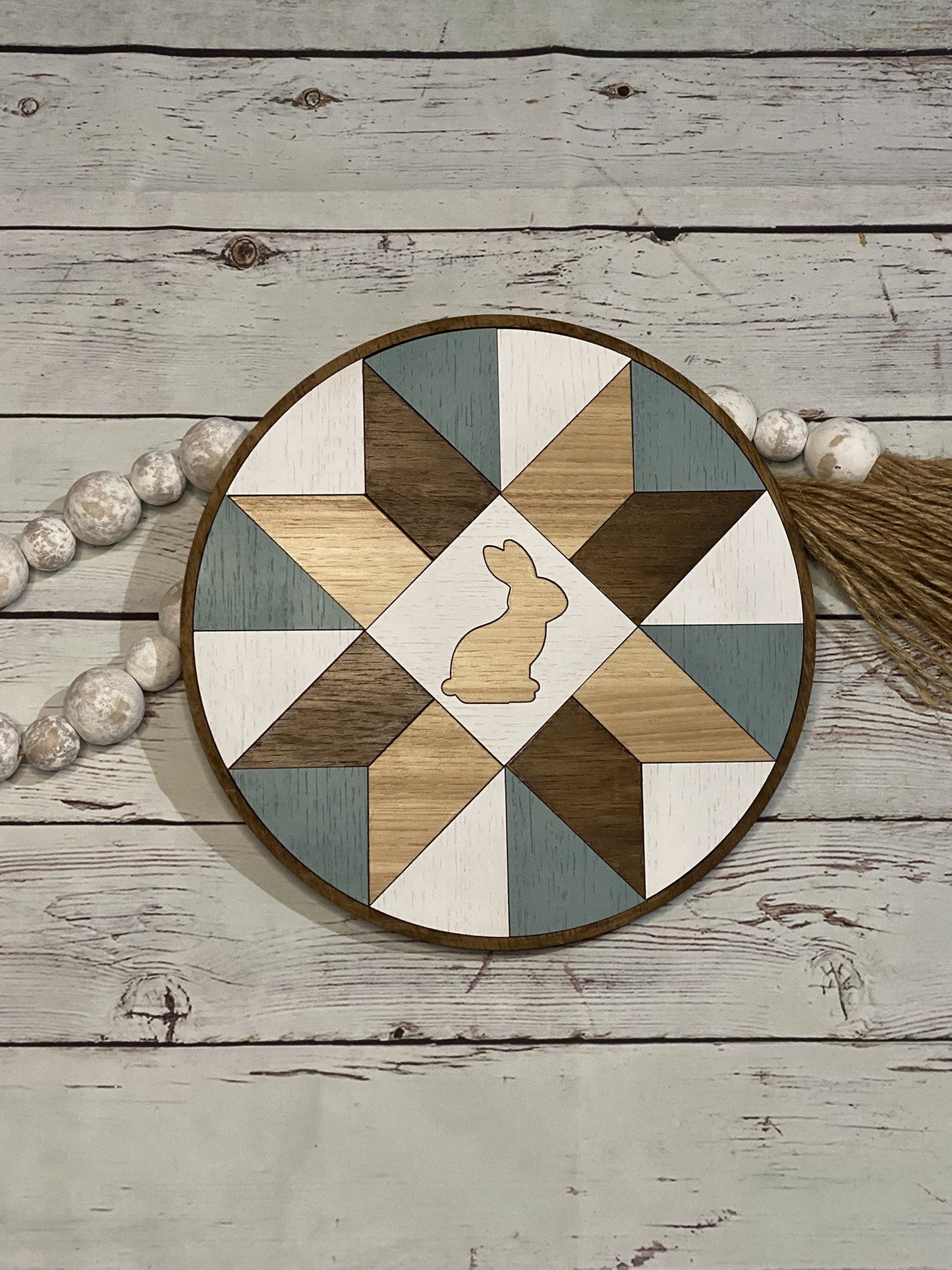 Barn Quilt bunny SVG, Easter quilt door round SVG, spring barn quilt SVG, door round, farmhouse Easter decor, Glowforge Svg, laser cut file