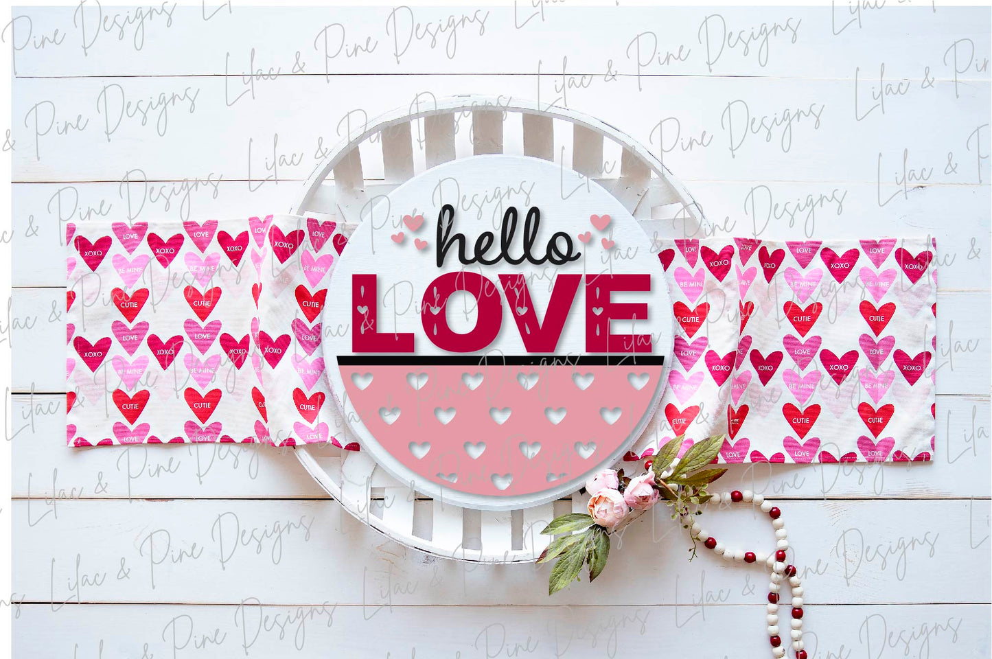 Hello Love door hanger SVG, Valentine door hanger, Love sign svg, heart patterned door round, Valentine decor, Glowforge Svg, laser cut file