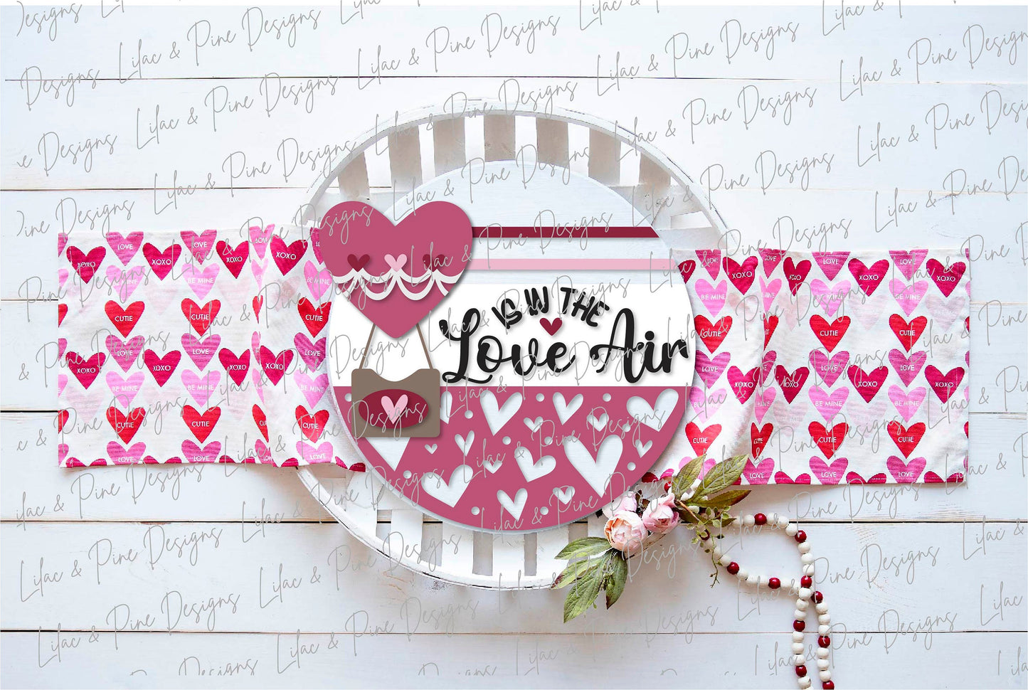 Love is in the Air door hanger, Heart Welcome sign SVG, Valentine door round SVG, Valentines Day decor SVG, Glowforge file, laser svg