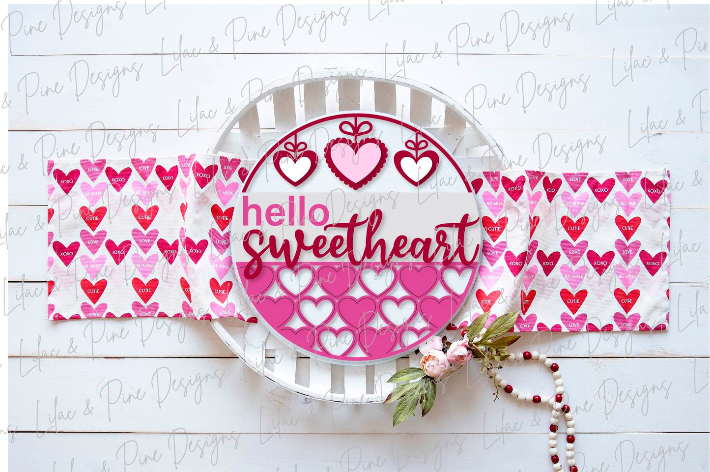 hello sweetheart SVG, Valentine door hanger, Valentines Day Welcome door round SVG, Valentines farmhouse decor, Glowforge file, laser svg