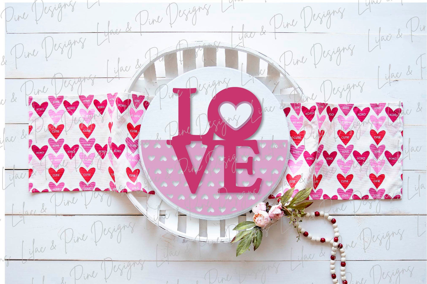 Love sign SVG, Valentine door hanger, Valentines Day decor SVG, heart SVG, love decor, heart patterned round, Glowforge file, laser svg