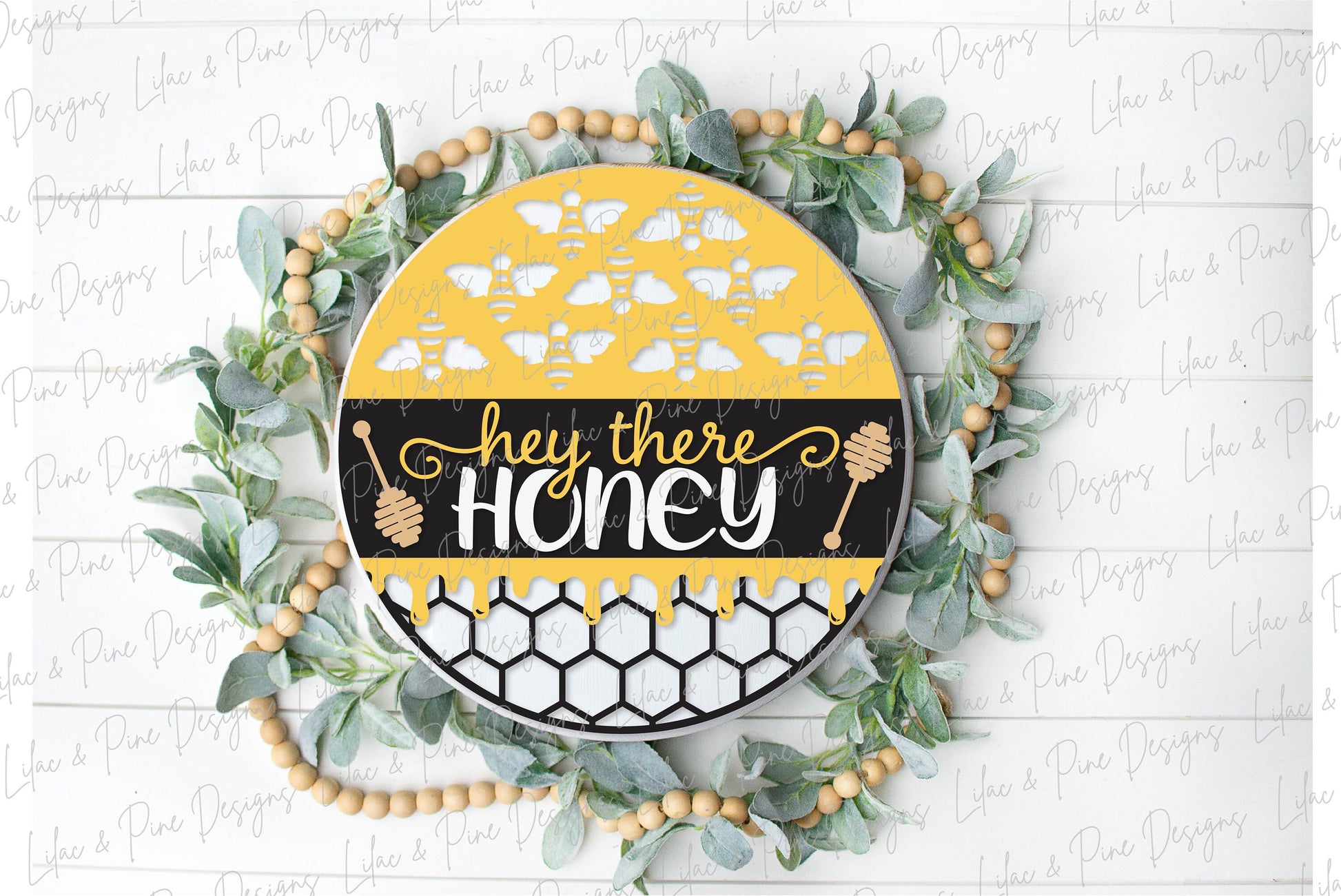 Hey there Honey door hanger SVG, Bee round Welcome sign, Honeycomb svg, Honey SVG, Summer decor, Glowforge cut file, laser SVG file
