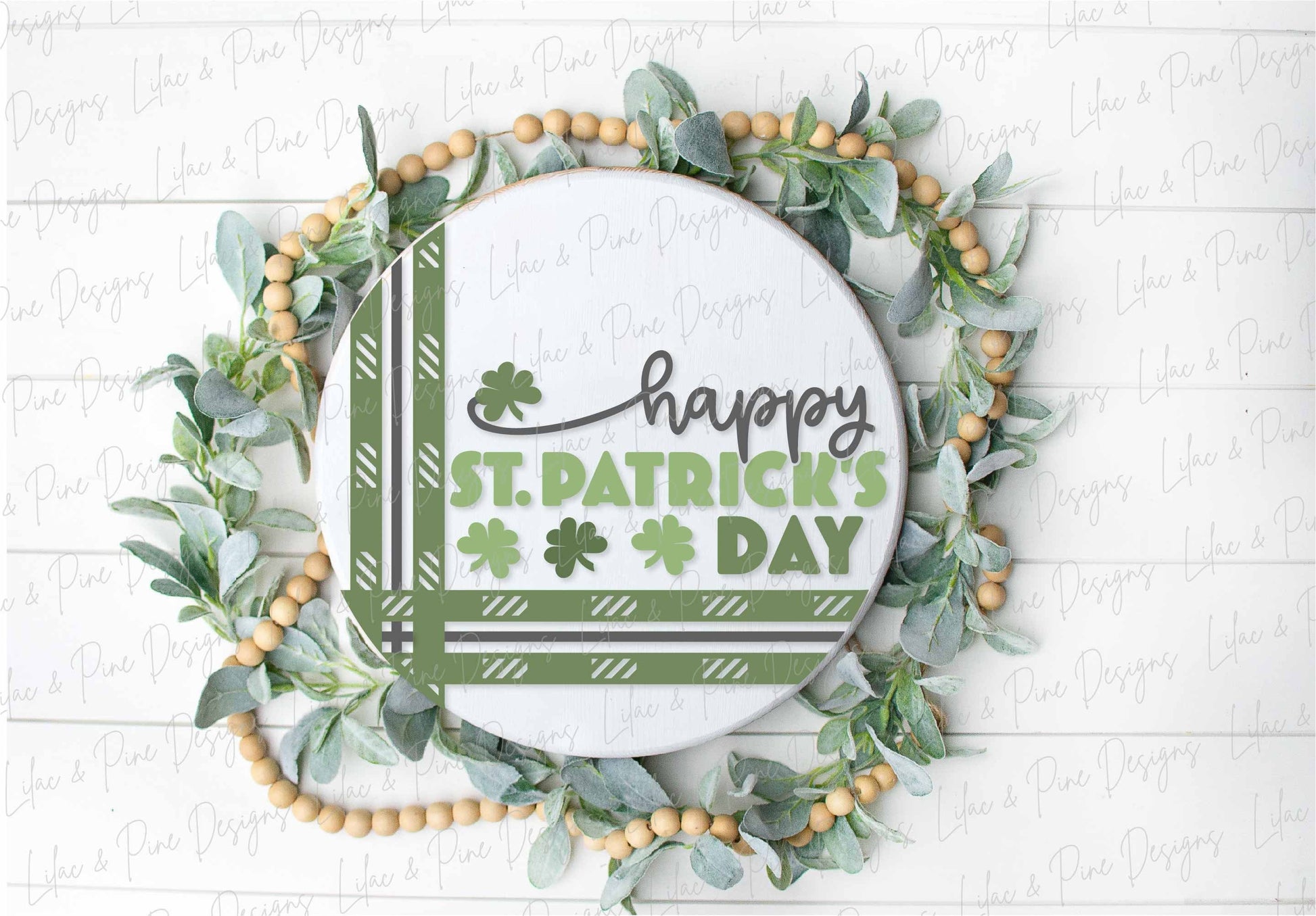 Happy St Patricks Day sign SVG, St Patricks Day door hanger, Shamrock Welcome sign SVG, clover door round svg, Glowforge SVG, laser cut file