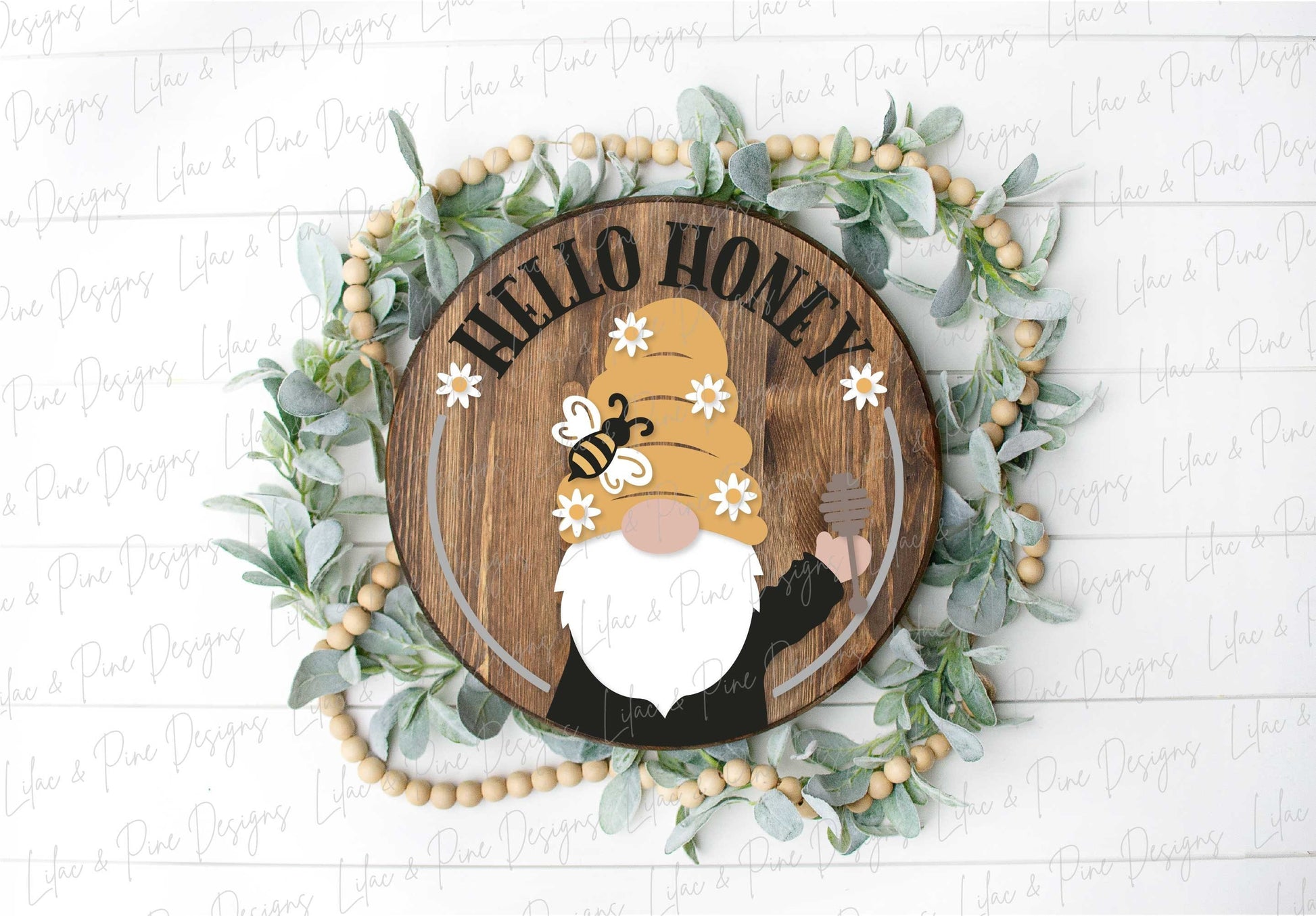Hello Honey sign SVG, Gnome door hanger svg, Bee Welcome sign SVG,  round Summer sign, porch decor, Cricut, Glowforge SVG, laser cut file