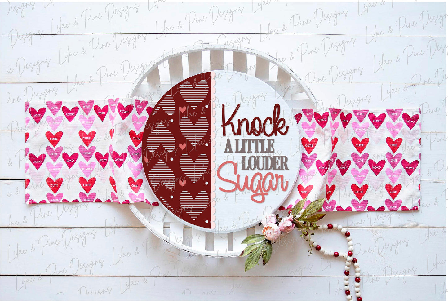 Valentines Day welcome sign SVG, heart patterned door hanger SVG, Valentine round sign svg, paint party, Glowforge Svg, laser cut file