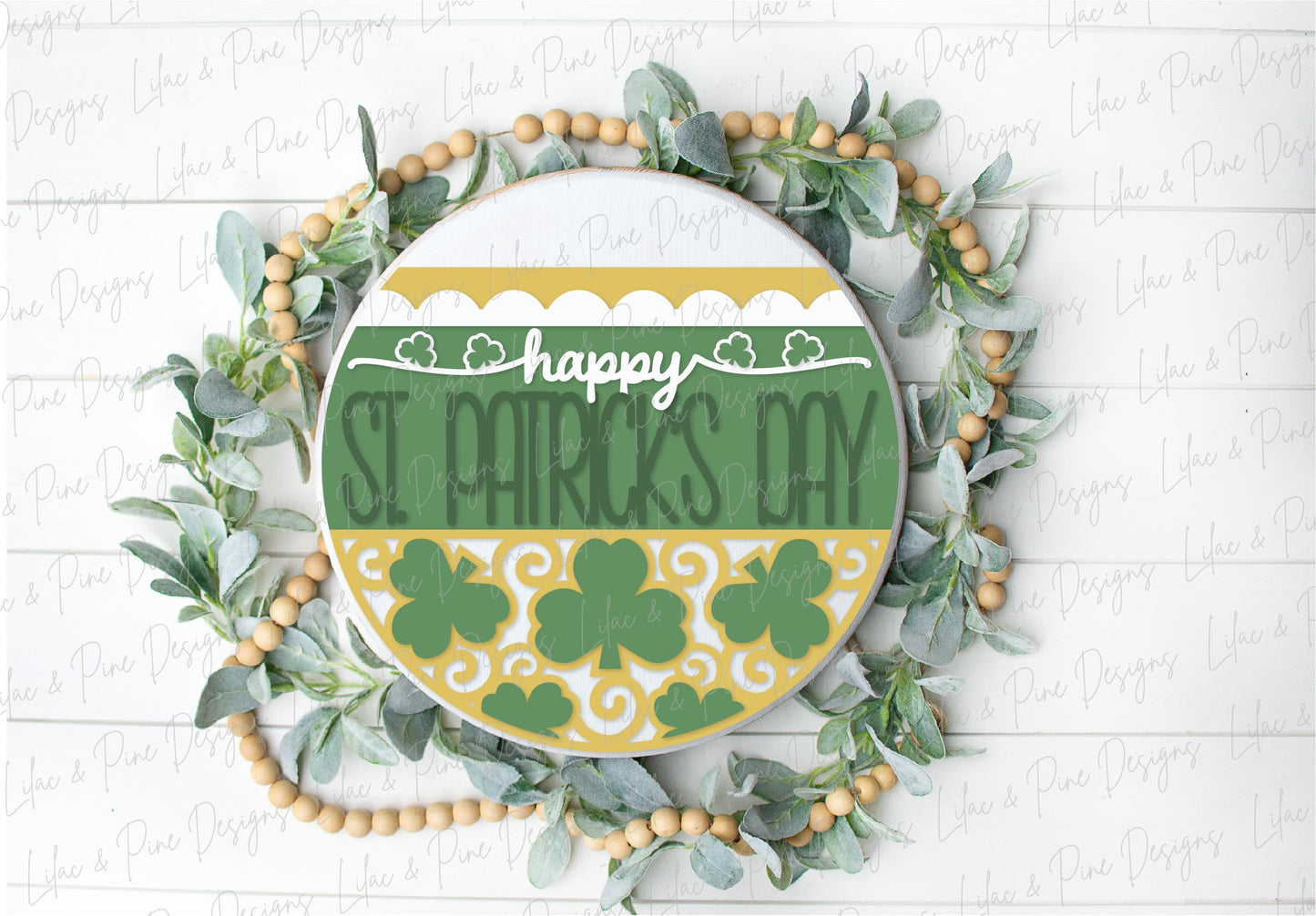 Happy St Patricks Day sign, Shamrock door hanger SVG, St Patrick welcome sign, St Paddys day decor, Irish svg, Glowforge SVG, laser cut file