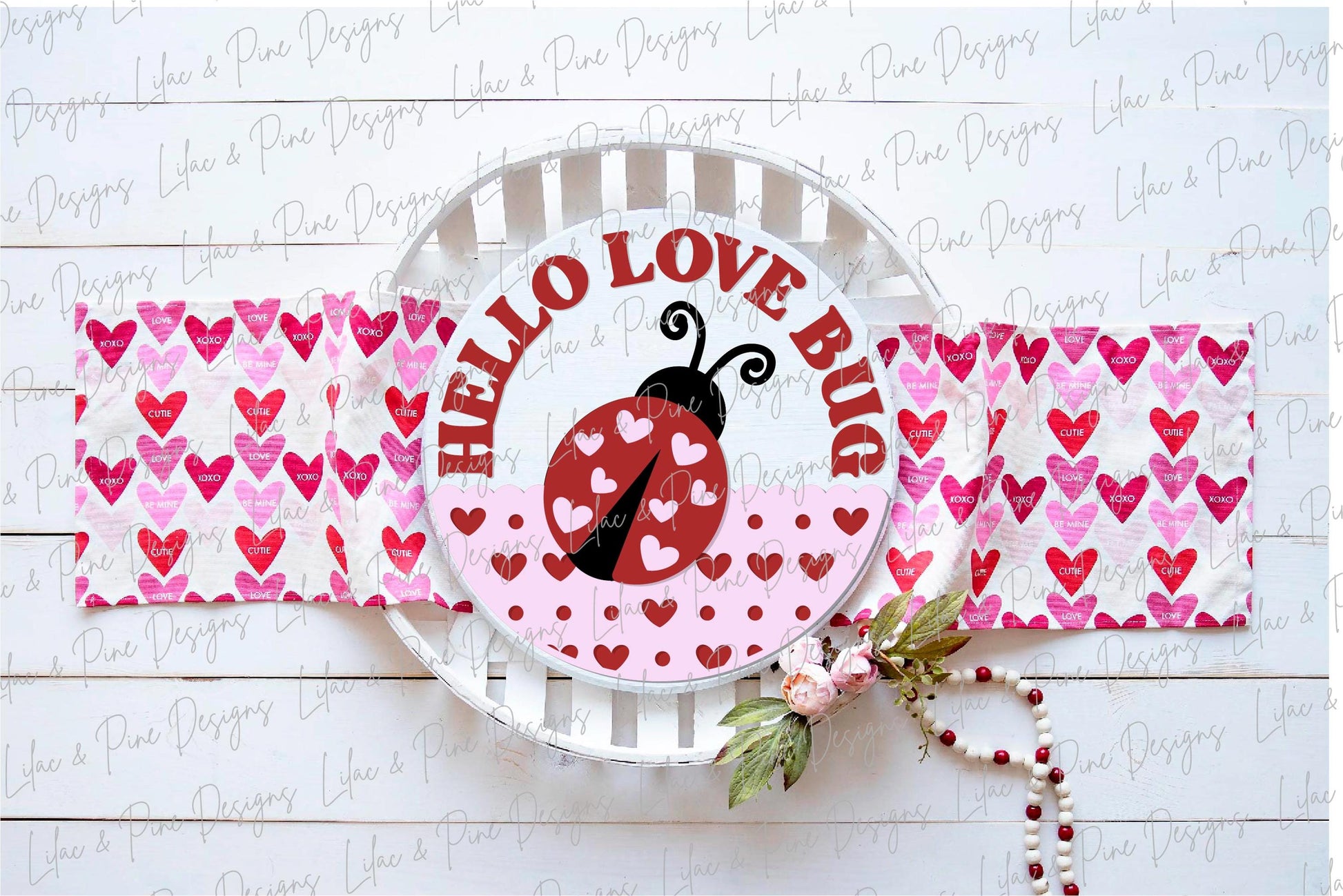 Hello Love Bug SVG, Valentines Day door hanger SVG, Valentine decor svg, ladybug welcome sign, Glowforge Svg, laser cut file, Cricut SVG