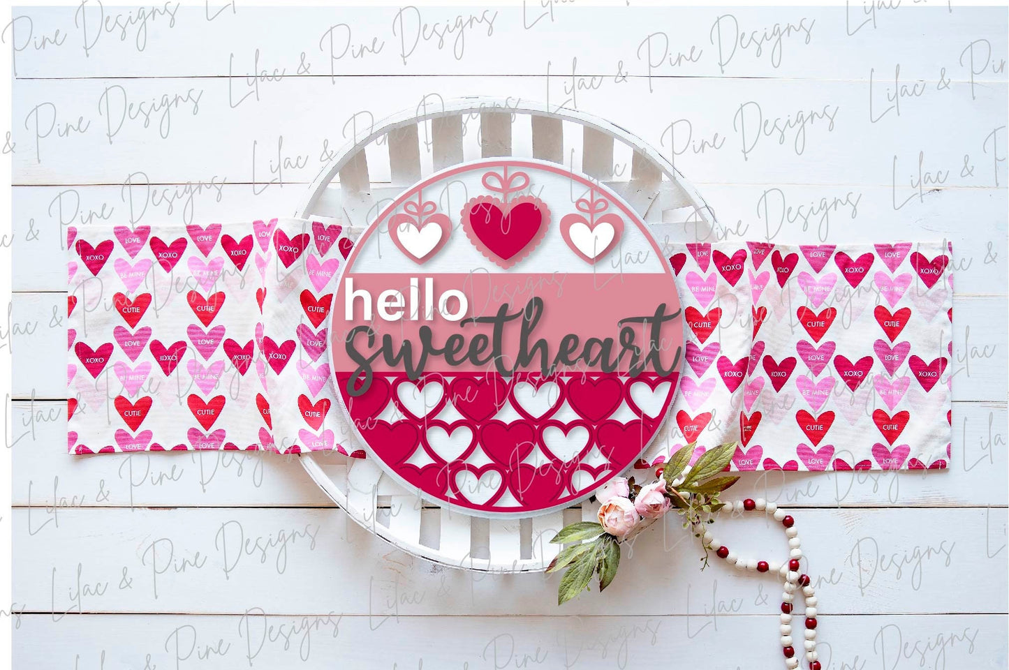 hello sweetheart SVG, Valentine door hanger, Valentines Day Welcome door round SVG, Valentines farmhouse decor, Glowforge file, laser svg