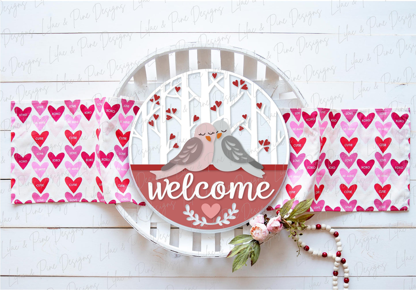 Love Birds Welcome sign SVG, Valentine door hanger, Valentines Welcome, door round SVG, Valentines Day decor, Glowforge SVG, laser cut file