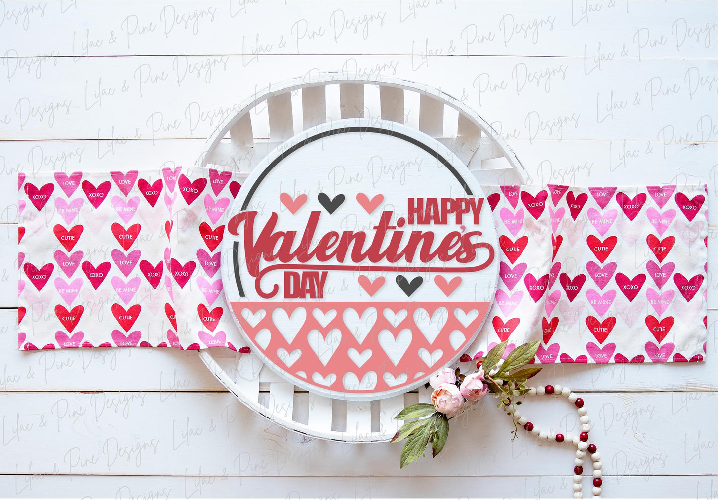 Happy Valentine's Day sign SVG, Valentine door hanger, Love Welcome round sign SVG, Valentine's Day decor, Glowforge SVG, laser cut file