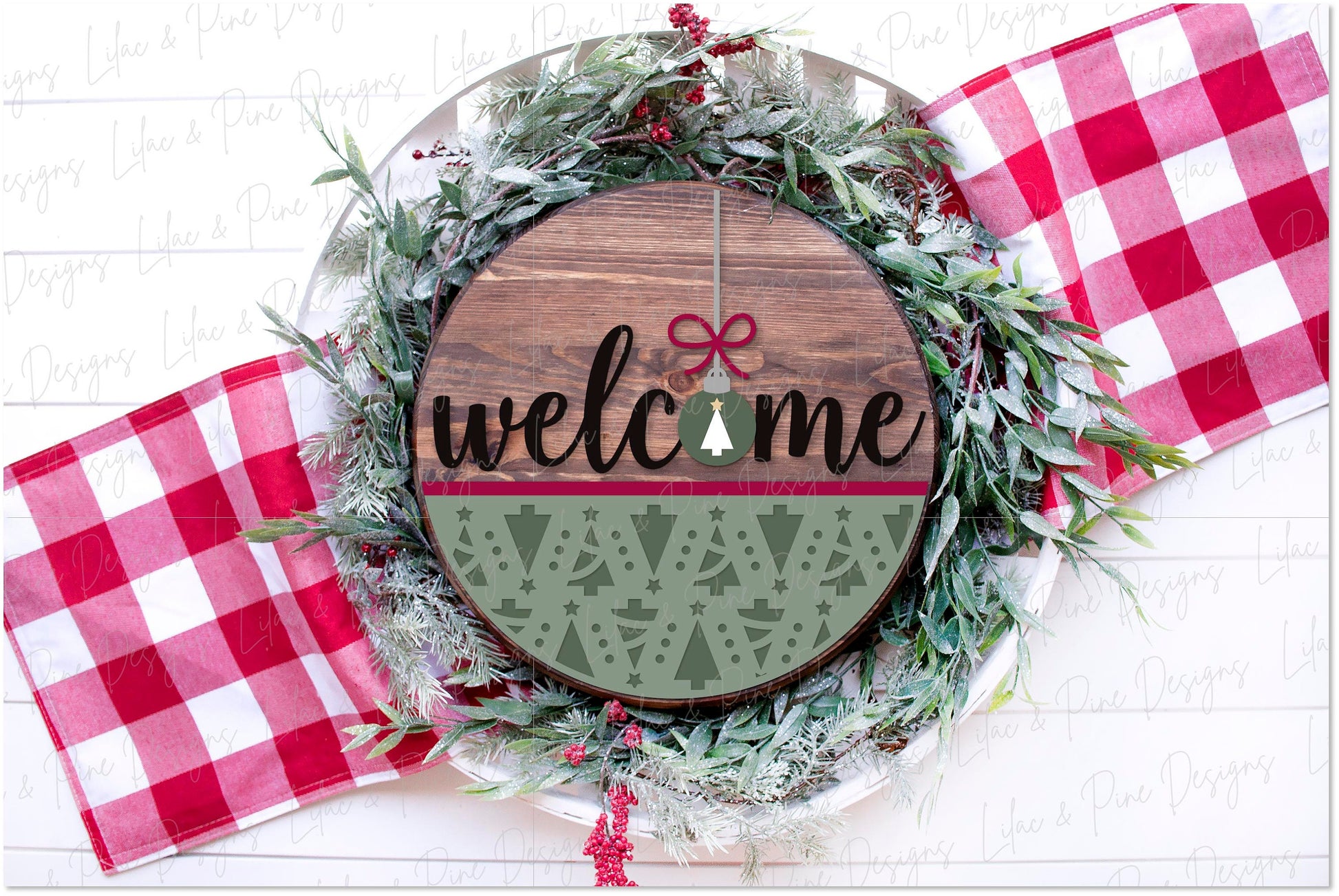Christmas Tree welcome sign SVG, Christmas door hanger, Holiday ornament SVG, round welcome sign, Glowforge Svg, laser cut file
