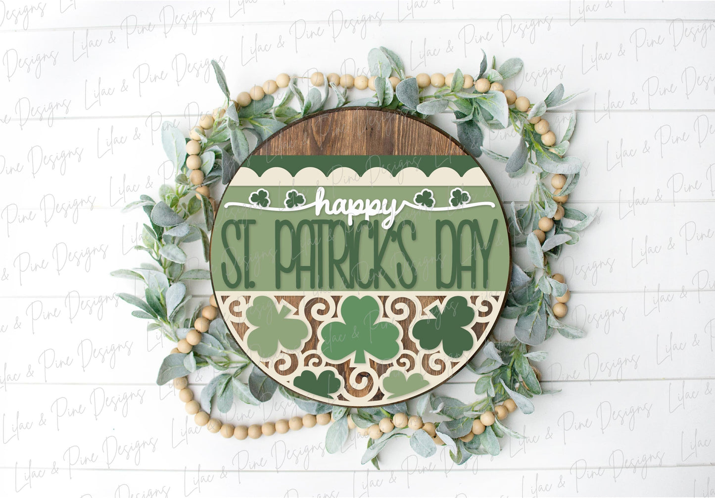 Happy St Patricks Day sign, Shamrock door hanger SVG, St Patrick welcome sign, St Paddys day decor, Irish svg, Glowforge SVG, laser cut file
